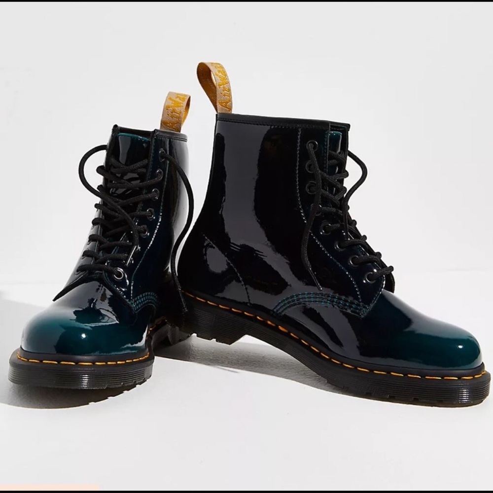 Dr. Martens Black Teal Gloss-1460 LACE UP BOOTS Vegas EU36 NIB LAST PAIR!!